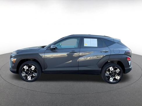 Used 2025 Hyundai Kona SEL image 6