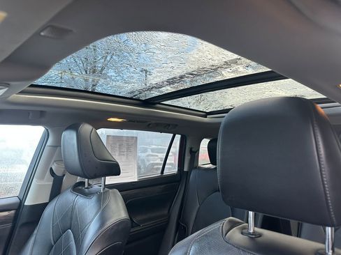 Used 2020 Toyota Highlander Platinum AWD/4WD image 23