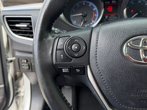 Used 2014 Toyota Corolla S image 21