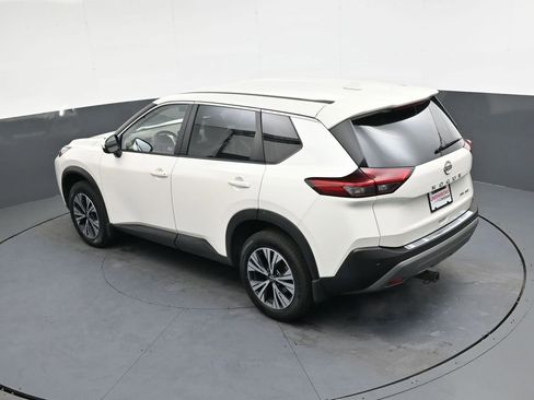 Used 2023 Nissan Rogue SV image 31