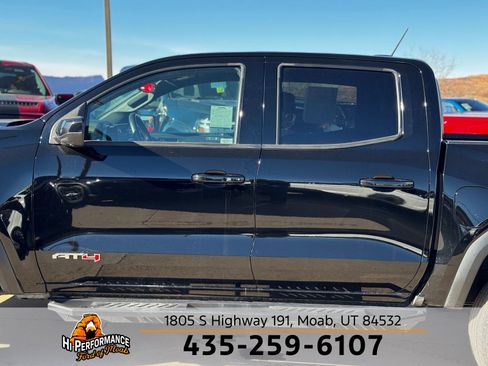 Used 2023 GMC Canyon AT4 w/ AT4 Premium Package image 11