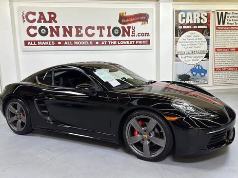 Used 2017 Porsche 718 Cayman S image 10