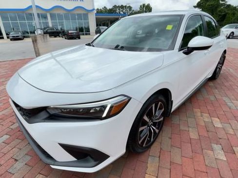 Certified 2024 Honda Civic EX-L image 5