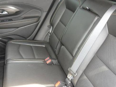 Used 2021 GMC Terrain SLT FWD image 14