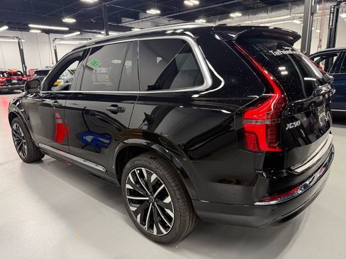 Used 2026 Volvo XC90 B6 Plus w/ Protection Package Premier image 2