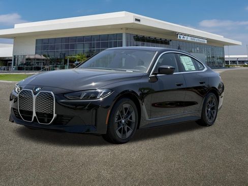 New 2026 BMW i4 eDrive40 RWD image 4