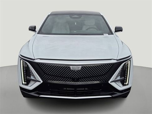 New 2026 Cadillac Lyriq Luxury image 5