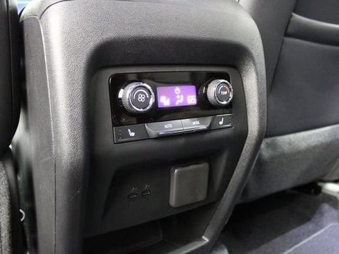 New 2026 Chevrolet Traverse RS image 22