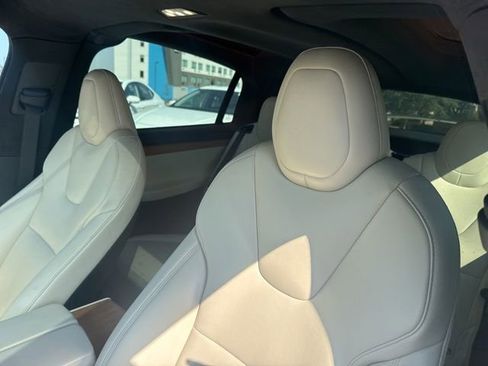 Used 2020 Tesla Model X Long Range image 10
