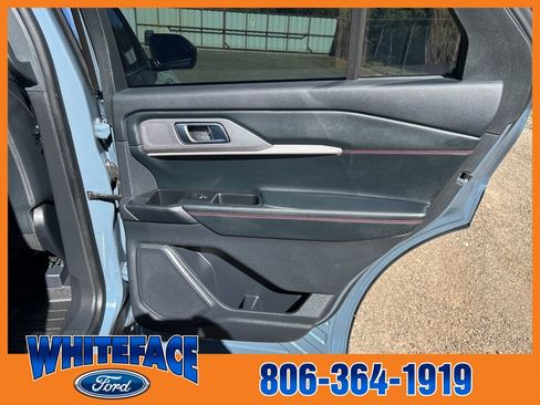 Used 2025 Ford Explorer ST-Line w/ Premium Package image 43