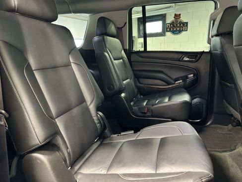 Used 2016 Chevrolet Suburban LT image 17