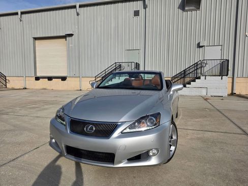 Used 2012 Lexus IS 250C w/ Luxury Pkg RWD image 29