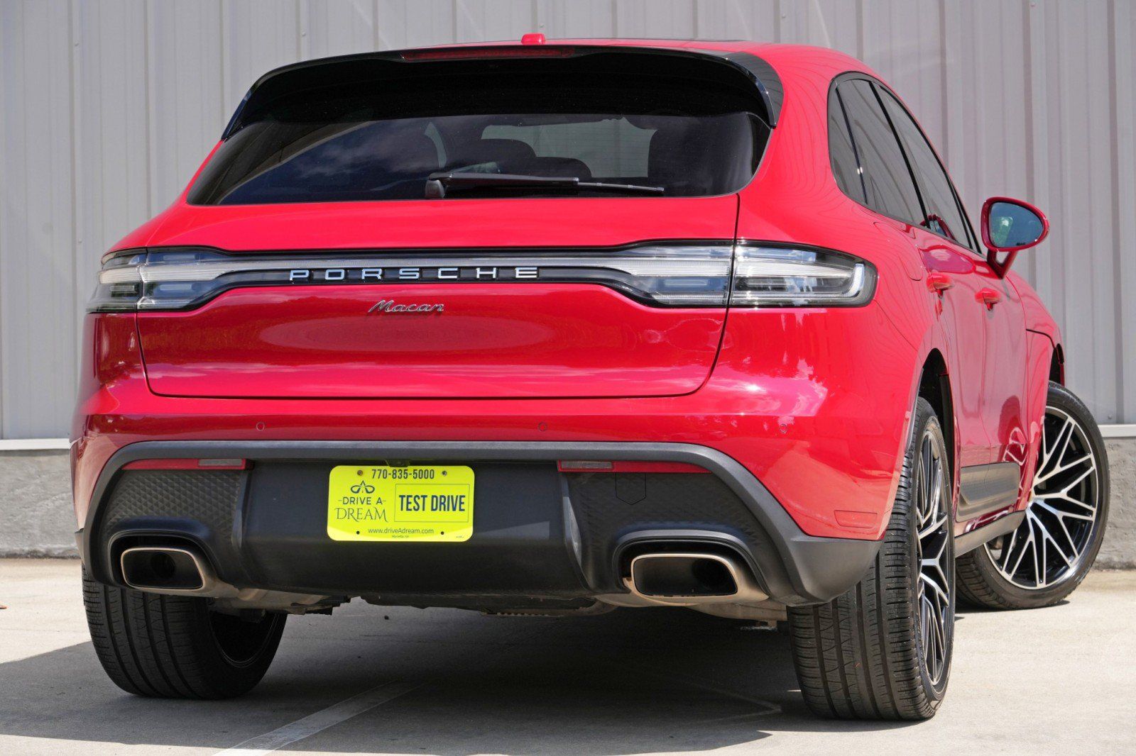 Used 2024 Porsche Macan AWD/4WD image 5