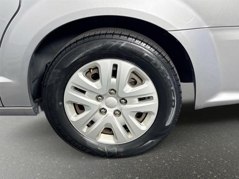 Used 2016 Dodge Grand Caravan SE w/ Quick Order Package 29E SE FWD image 29