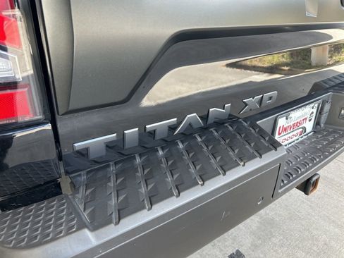 Used 2021 Nissan Titan PRO-4X w/ Pro-4x Convenience Package image 20