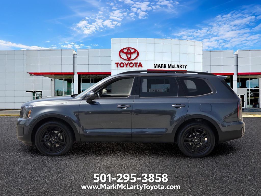 Used 2024 Kia Telluride EX X-Line AWD/4WD image 2