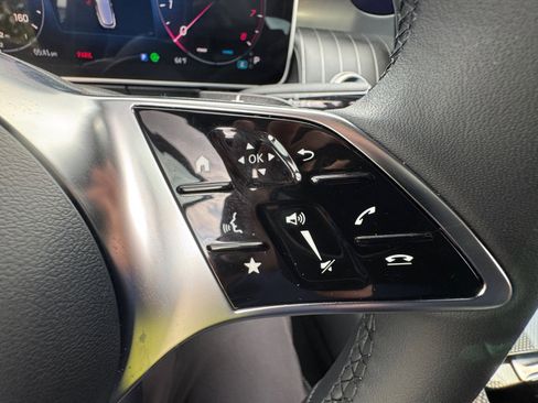 Certified 2026 Mercedes-Benz GLC 300 4MATIC image 31