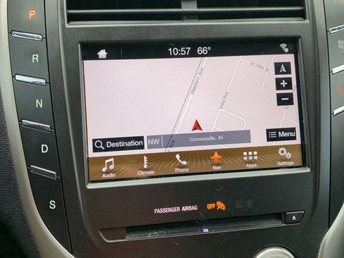 Used 2017 Lincoln MKC Select w/ Select Plus Package AWD/4WD image 18