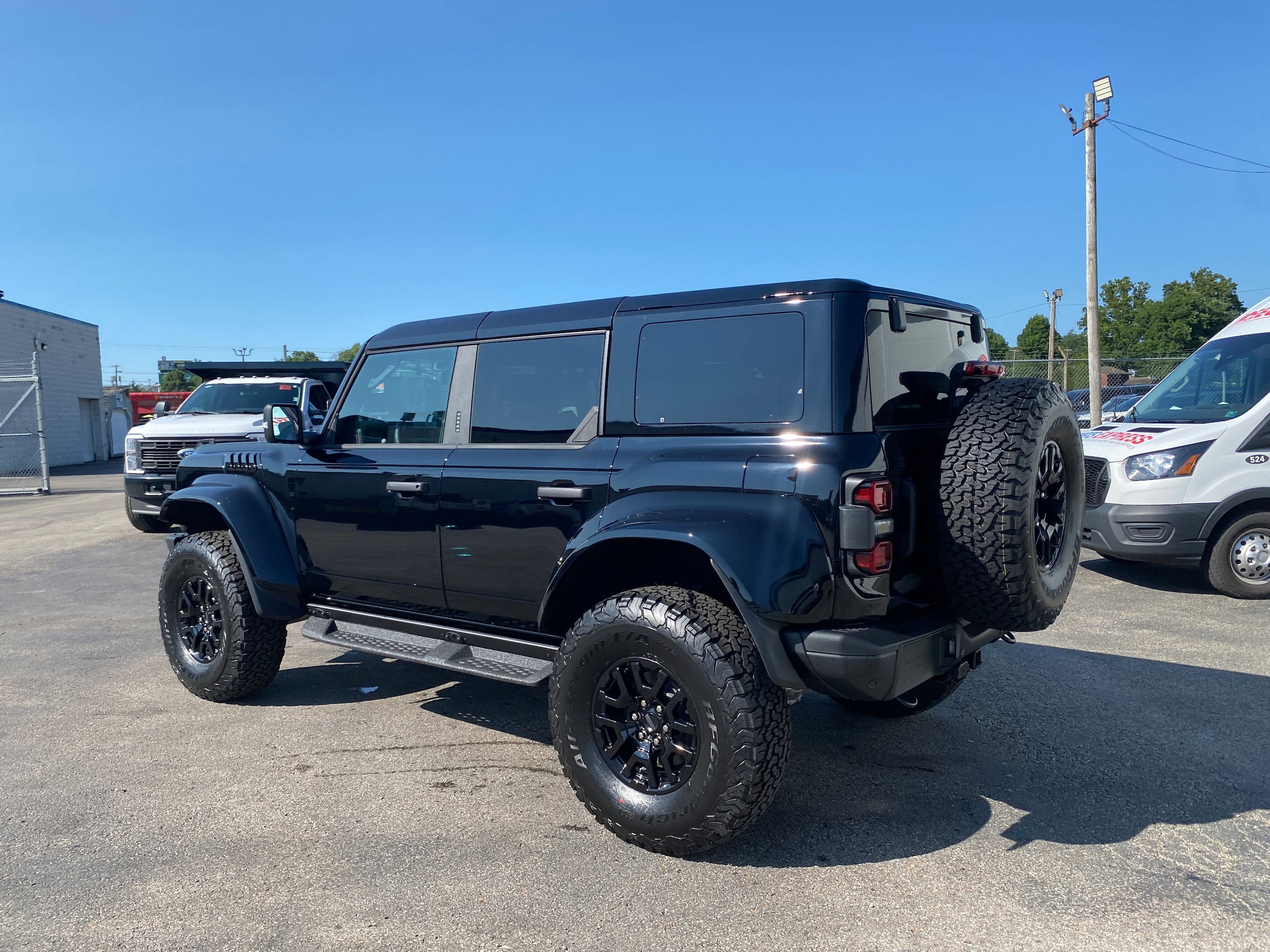New 2026 Ford Bronco Raptor AWD/4WD image 9