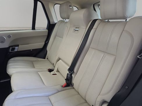 Used 2017 Land Rover Range Rover HSE AWD/4WD image 18
