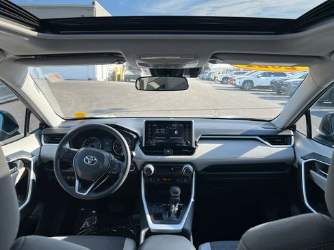 Certified 2021 Toyota RAV4 XLE w/ Convenience Package image 5