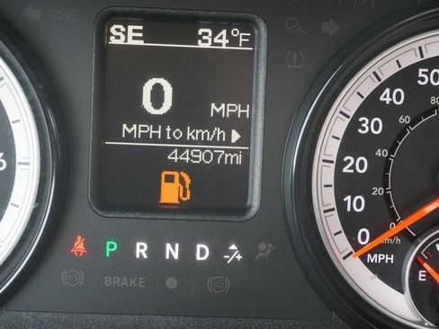 Used 2018 RAM 1500 Express w/ Express Value Package image 11