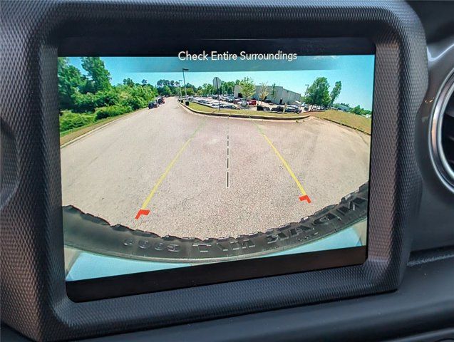 Used 2020 Jeep Wrangler Unlimited Sahara AWD/4WD image 59