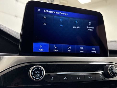 Used 2021 Ford Escape Titanium image 18