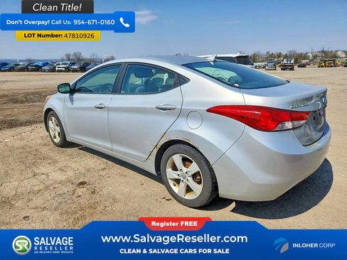 Used 2013 Hyundai Elantra GLS w/ Preferred Pkg image 3