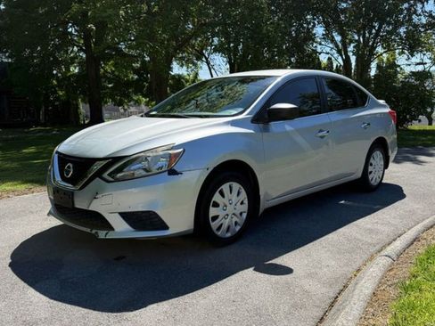 Used 2016 Nissan Sentra SV FWD image 5