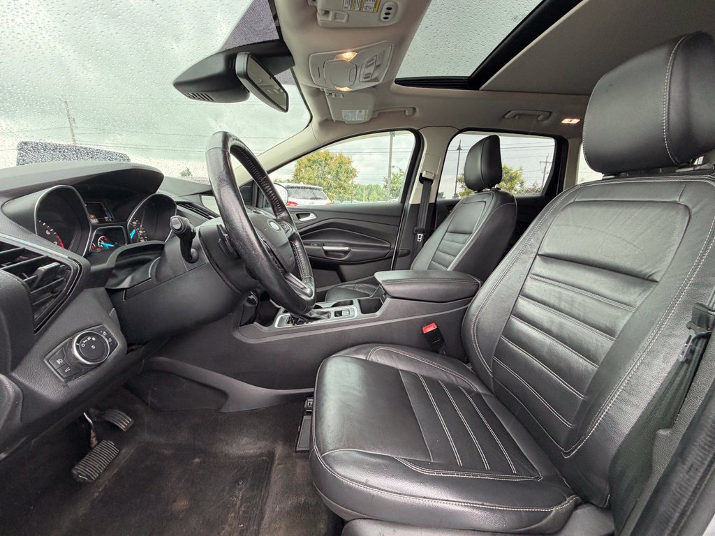 Used 2018 Ford Escape Titanium w/ Ford Safe & Smart Package AWD/4WD image 23