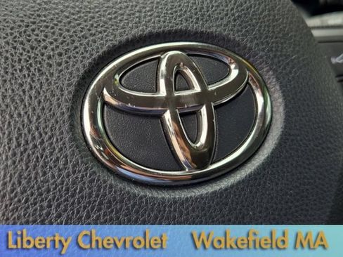 Used 2021 Toyota RAV4 LE w/ Carpet Mat Package (TMS) AWD/4WD image 19
