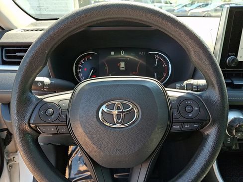 Used 2024 Toyota RAV4 XLE FWD image 21