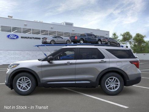 New 2025 Ford Explorer Active w/ Active Comfort Package image 5