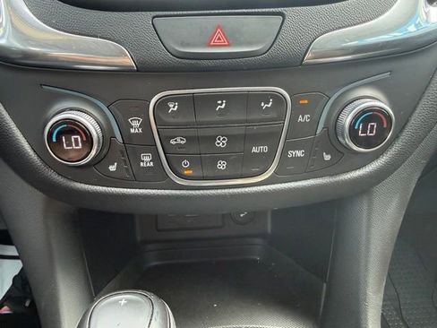 Used 2020 Chevrolet Equinox LT w/ Driver Convenience Package FWD image 26