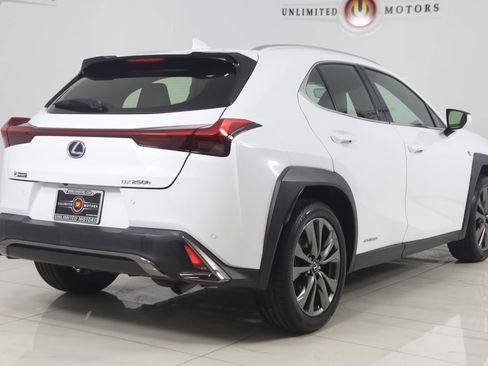 Used 2020 Lexus UX 250h F Sport image 3