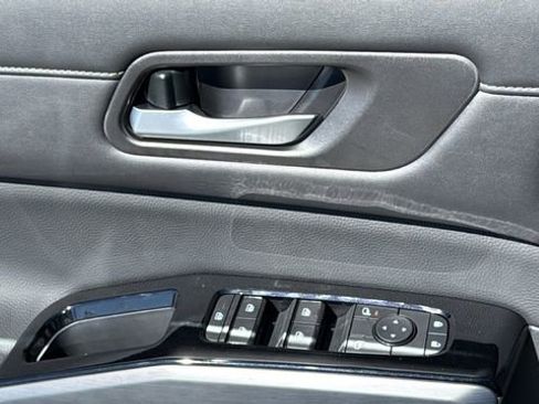 New 2026 Nissan Pathfinder SL image 22