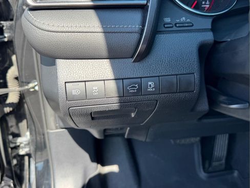 Used 2019 Toyota Camry XSE FWD image 19