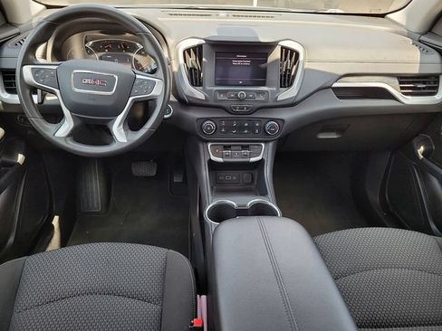 Used 2024 GMC Terrain SLE AWD/4WD image 9