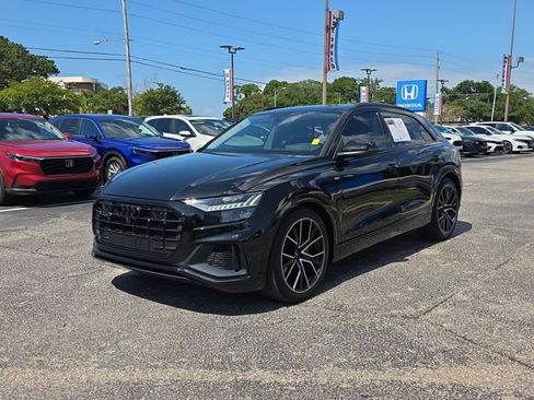 Used 2023 Audi Q8 Prestige AWD/4WD image 8