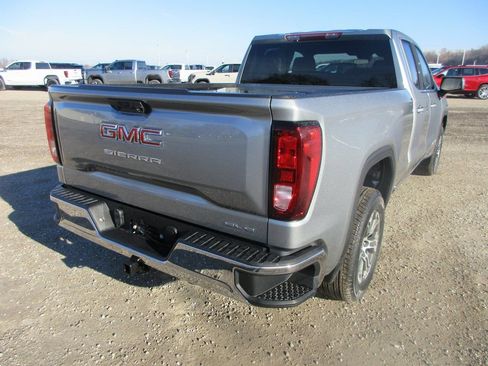 New 2026 GMC Sierra 1500 SLE RWD image 5