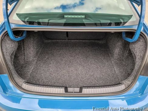 Used 2025 Volkswagen Jetta SE FWD image 24