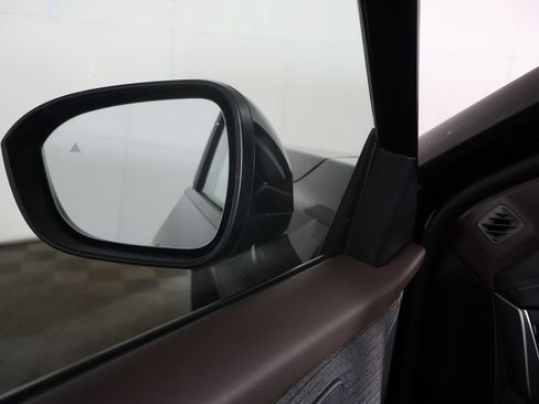 Used 2023 Nissan Rogue SV AWD/4WD image 32