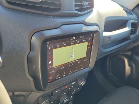 Used 2023 Jeep Renegade Latitude image 20