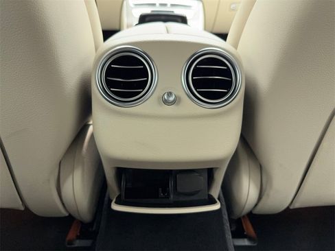 Used 2022 Mercedes-Benz E 350 Sedan w/ AMG Line Exterior image 26