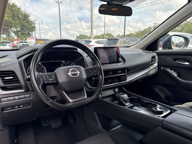 Used 2025 Nissan Rogue SV AWD/4WD image 21