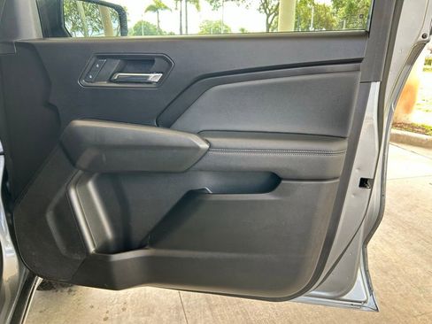 Used 2024 Chevrolet Colorado LT RWD image 28