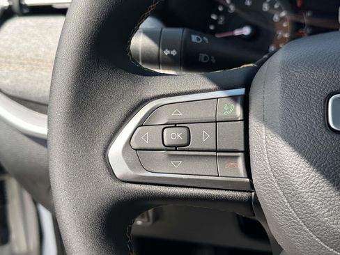 New 2026 Jeep Compass Latitude AWD/4WD image 10