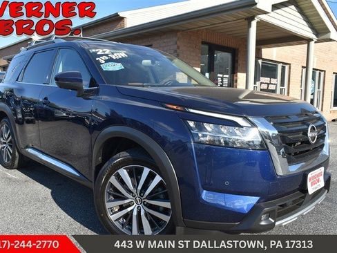Used 2022 Nissan Pathfinder Platinum w/ Cargo Package image 1