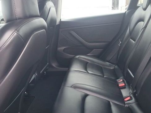 Used 2022 Tesla Model 3 Long Range image 15